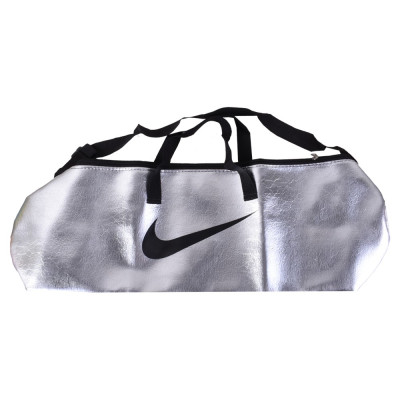 کاور مت یوگا طرح NIKE